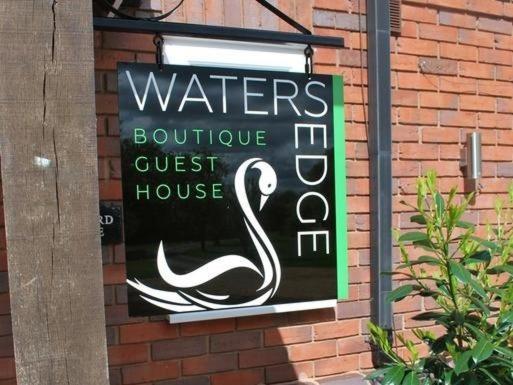 The Waters Edge Guest House Stratford-upon-Avon Dış mekan fotoğraf